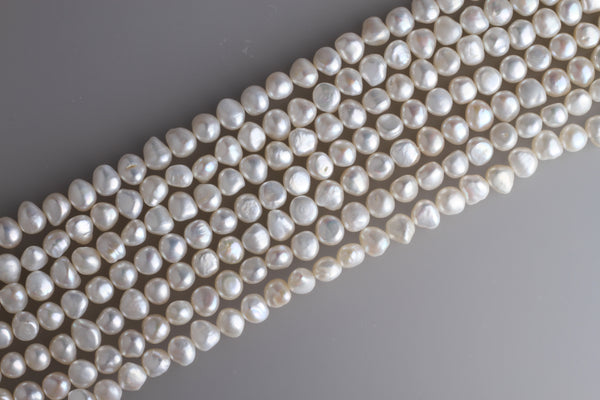 Irregular Shape Freshwater Pearl Strand 9.5-10 mm