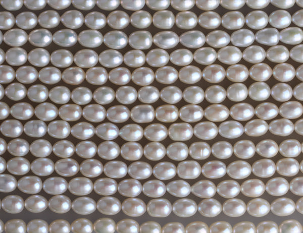 Oval Shape Freshwater Pearl Strand8.5-9mm