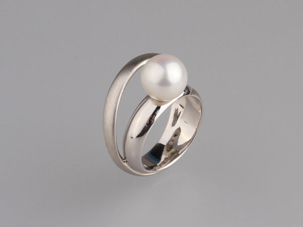 Sterling Silver Freshwater Pearl Ring